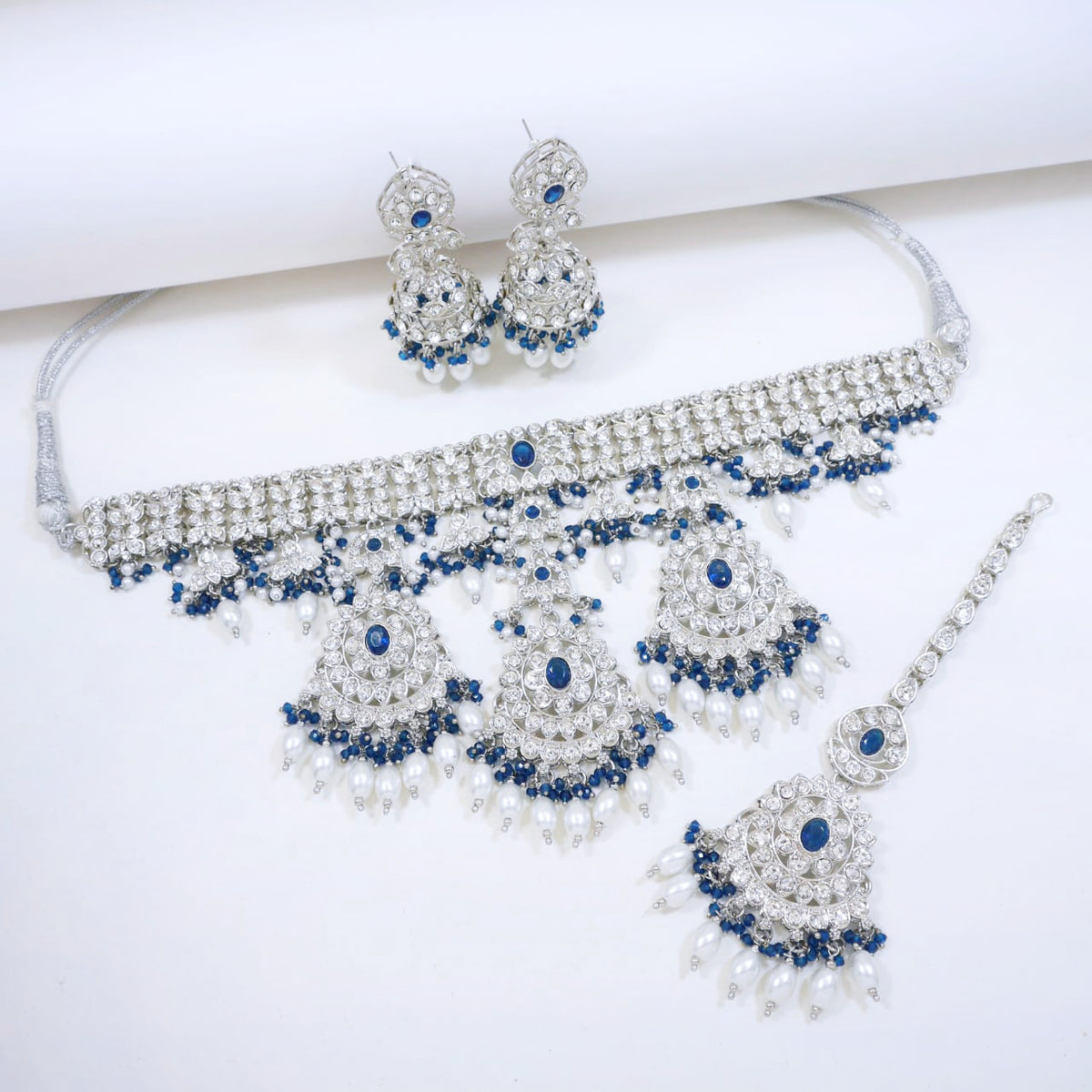Bridal Jewelry Set – Sapphire Blue & Champagne Kundan Choker