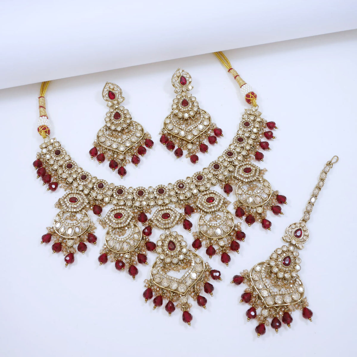 Bridal Jewelry Set – Jet Black & Antique Gold Polki Choker