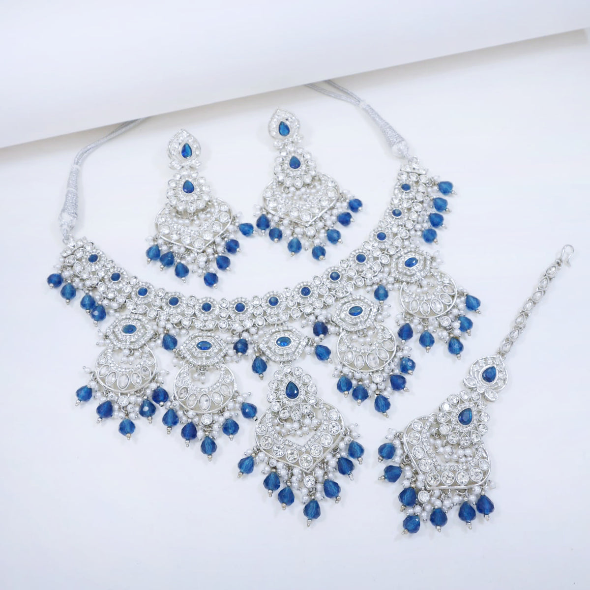 Bridal Jewelry Set – Blue & Antique Gold Polki Choker